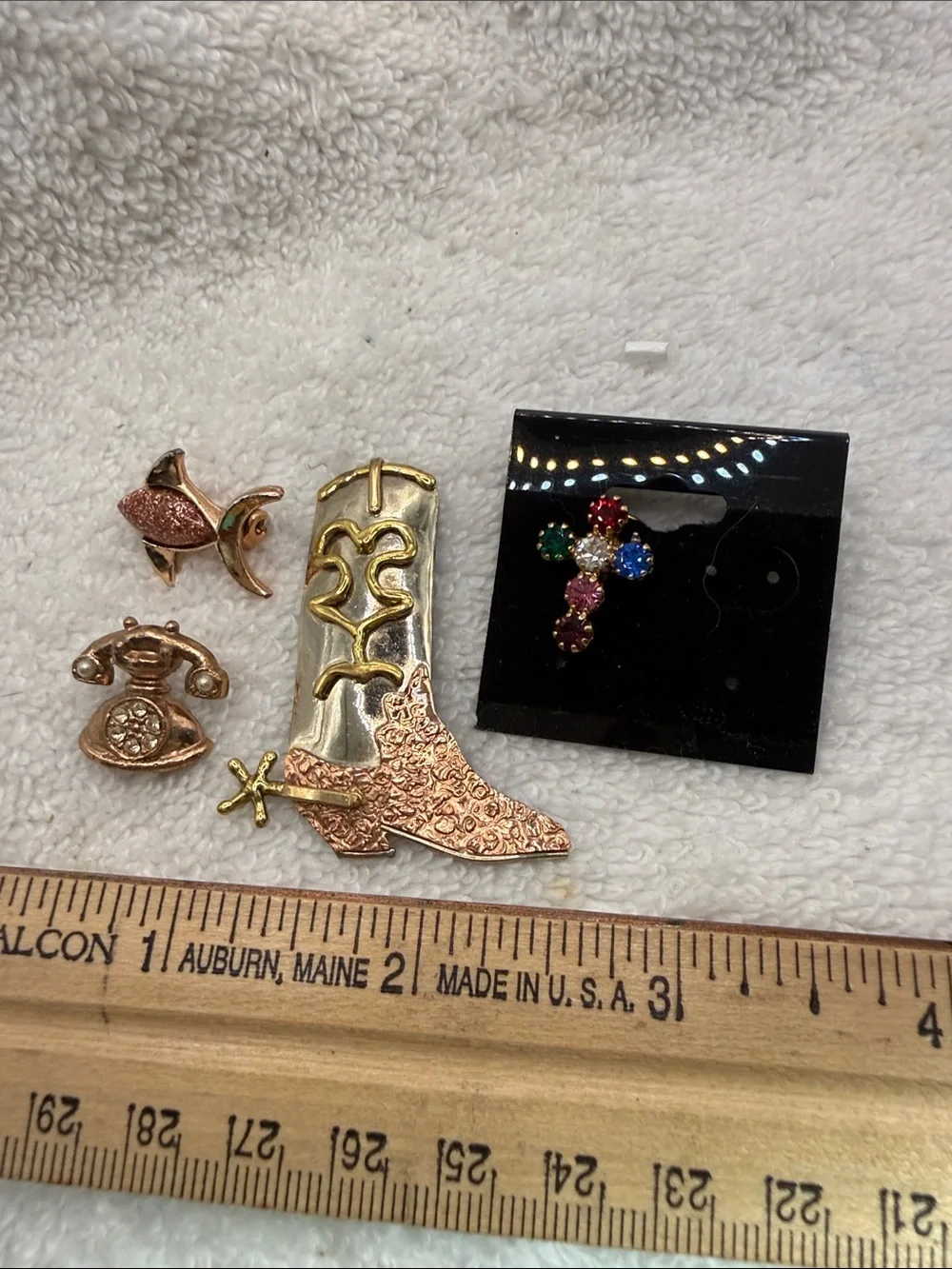 4 Mixed Metal Women’s Brooches Set in Gold and Rose Gold Tones